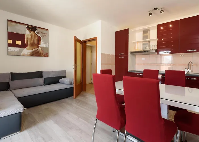 Apartments & Rooms Zaja